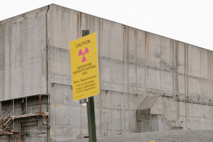 A $528 billion plan to clean up 54 million gallons of radioactive bomb-making waste may never be achieved. Government negotiators are looking for a compromise.