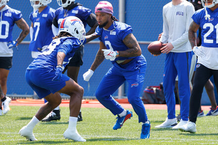 The Bills safety participated in drills during the team’s off-season workouts for a second consecutive week and even caught a pass. It was a mundane scene in his surprising return to football.