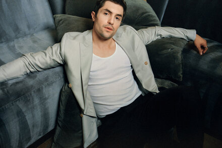 The charismatic English actor, who stars as the cocksure footballer Jamie Tartt, had to trust the writers to transform him from villain to hero.
