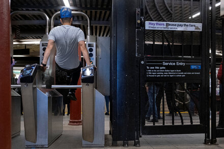 A study proposed new approaches to get riders to pay to ride New York City’s transit system, including replacing subway turnstiles with fare gates that are harder to jump over.