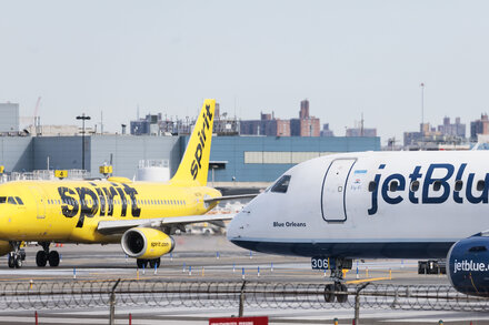 The looming headache of this summer’s travel season only strengthens the argument against the JetBlue/Spirit merger.