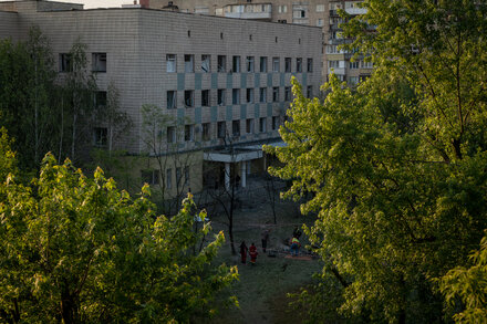 At least one child was among the dead, local officials said. Russia has recently increased the pace and intensity of its strikes on the capital.