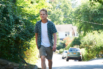 Peter Callahan, a filmmaker in Hastings-on-Hudson, is the writer, director and star of a movie that takes its entire story from one man’s afternoon walk around his town.