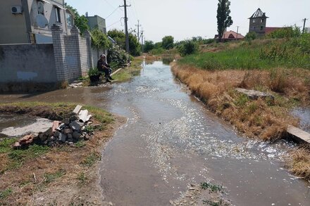 Videos verified by The New York Times show downstream flooding after the destruction of the Kakhovka dam and hydroelectric plant on the Dnipro River.