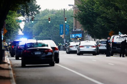 The gunfire, which left five other people injured, sparked chaos after Huguenot High School’s ceremony. A 19-year-old man was in custody.