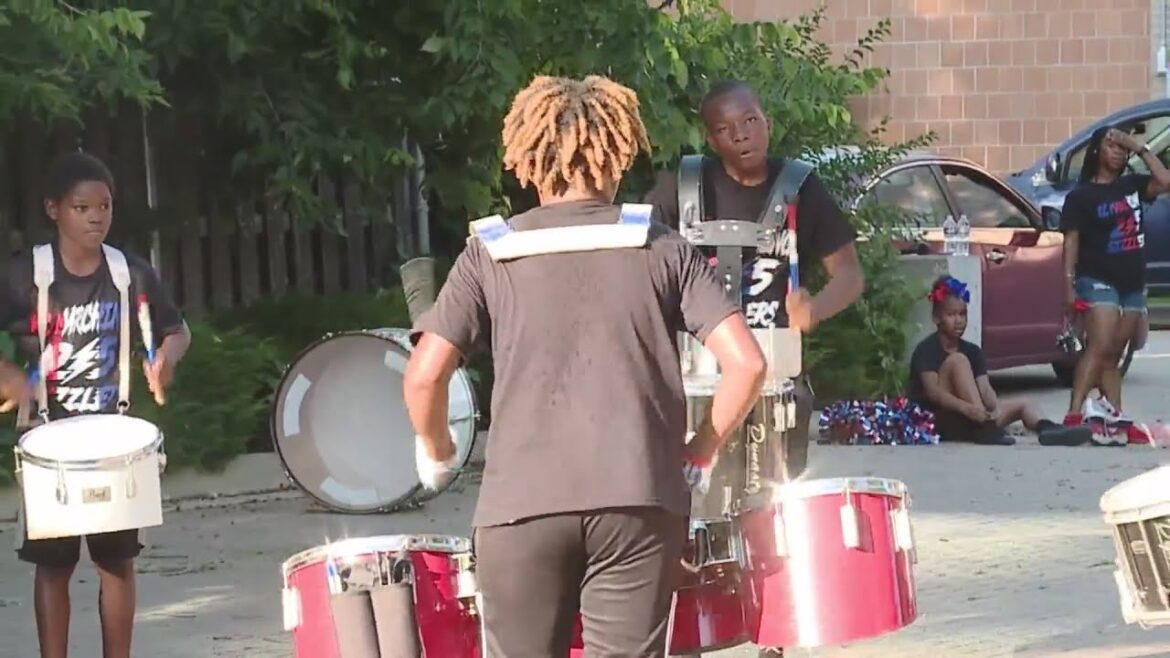KC Marching Sizlors is looking for funds for weekend travel!
