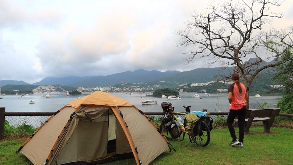When I went on a Hong Kong cycling trip I had this experience! | World Tour