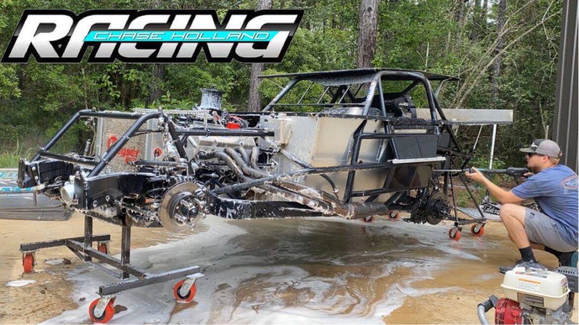 Express the respect to the racers and their families! Thanks to those traveling to make a living!