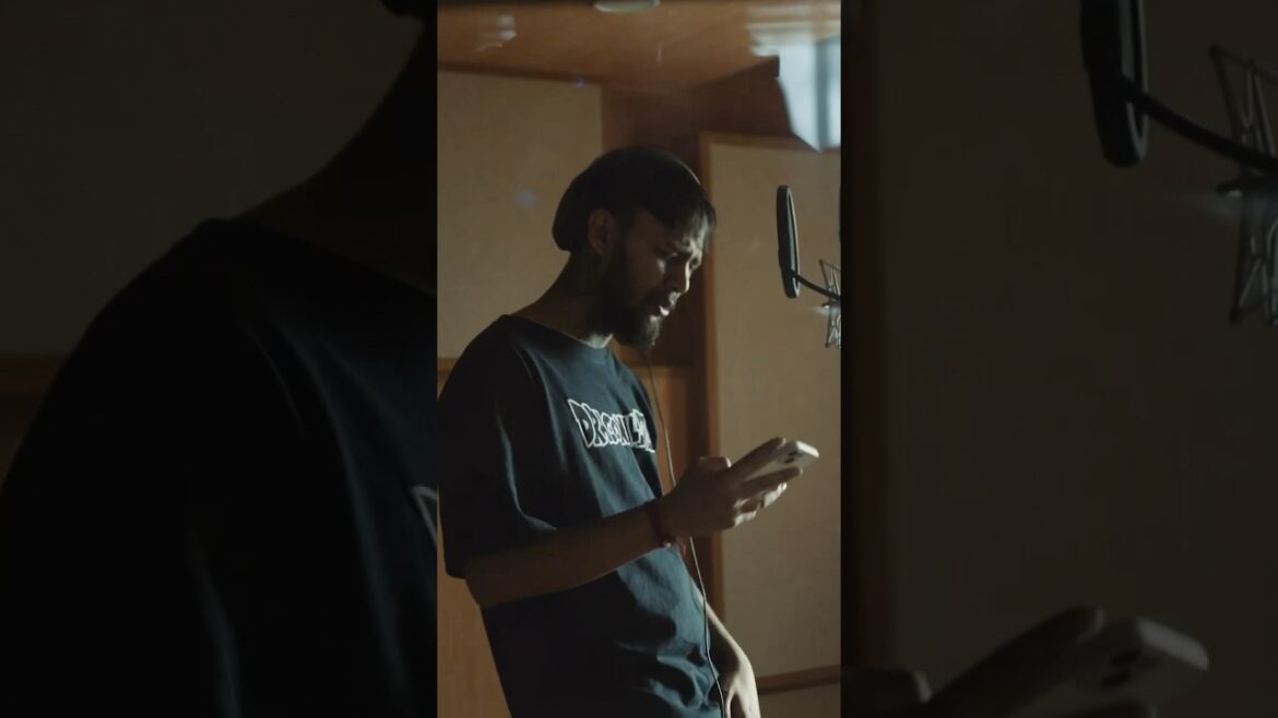 Meeting between India and @raga 🖤⛽️🏴 #raga #indianrap #LOLLAPALOOZA