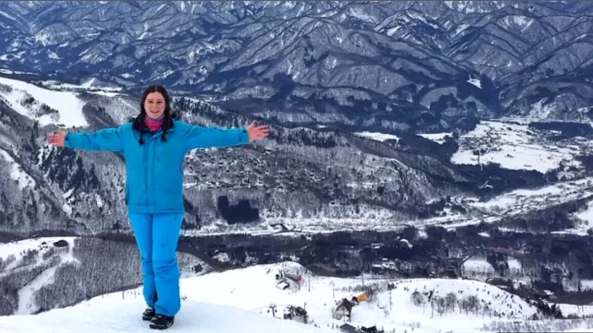 A 24 -year -old Australian woman who is hiking in Canada finds a surprise and sadness in the body