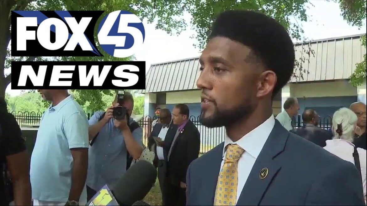 Mayor Baltimore in response to criticism of the crime decrease strategy canceled his trip to the UK and attended a premier screening of documentary films